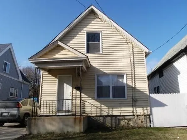 116 W Concordia Ave, Milwaukee, WI 53212