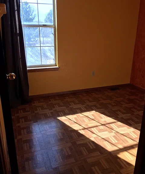 2058 Sunridge Cir — Photo 3
