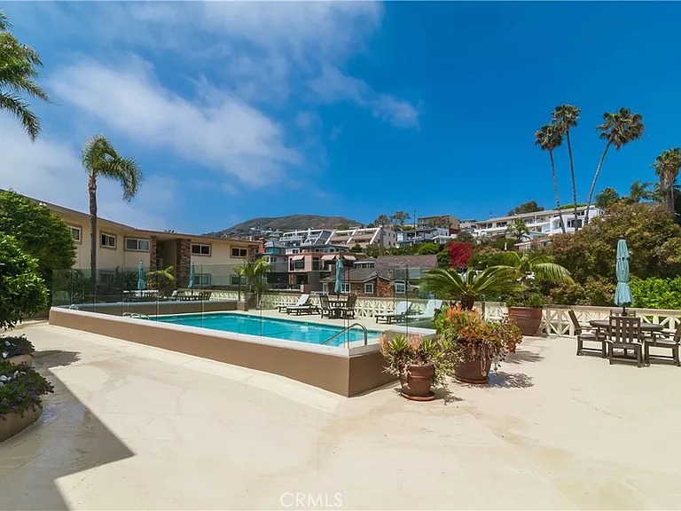 631 Cliff Dr — Photo 18