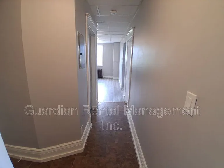 411 Simpson St #6 — Photo 11
