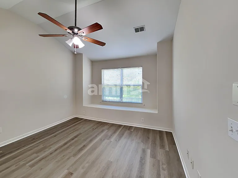 1637 Bradmere Ln — Photo 12