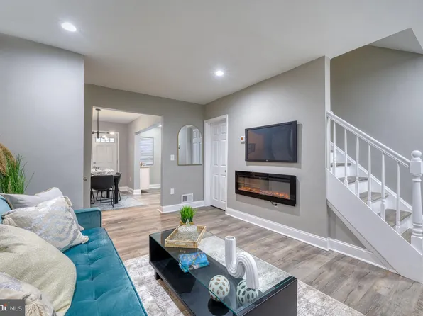 2220 Dukeland St, Baltimore, MD 21216