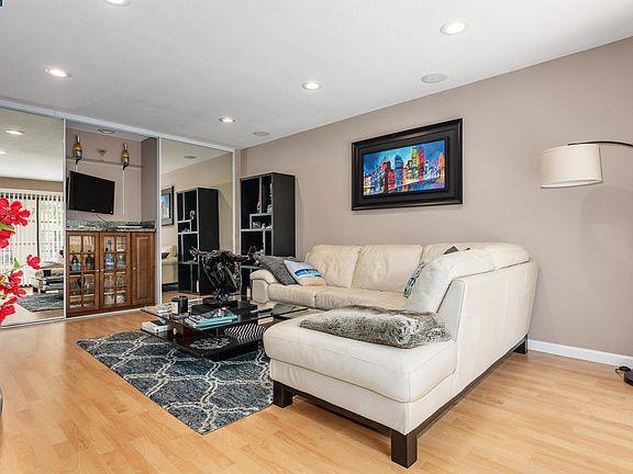 3rd image of 490 N Civic Dr APT 314