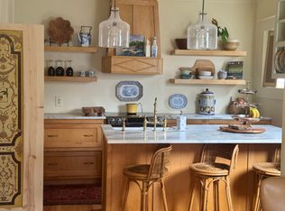 1726 SW 3rd St, Topeka, KS 66606