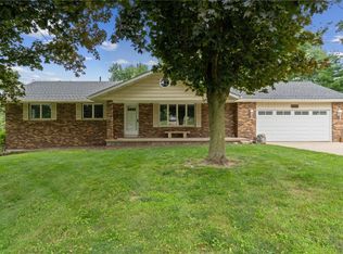 10101 Hawks Haven Rd, Cedar Rapids, IA 52411