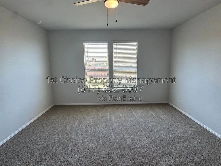 912 Rothville Ln — Photo 16