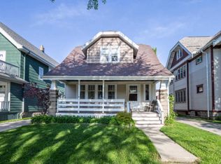 2011 N 57th St, Milwaukee, WI 53208