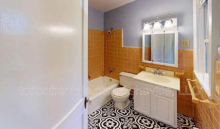 3 Gables Pl — Photo 16