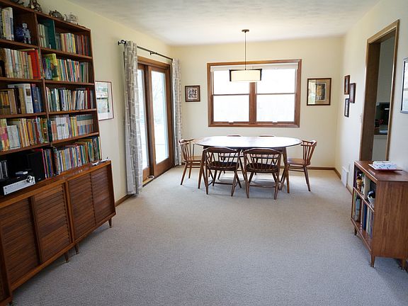 4th image of 321 Koser Ave