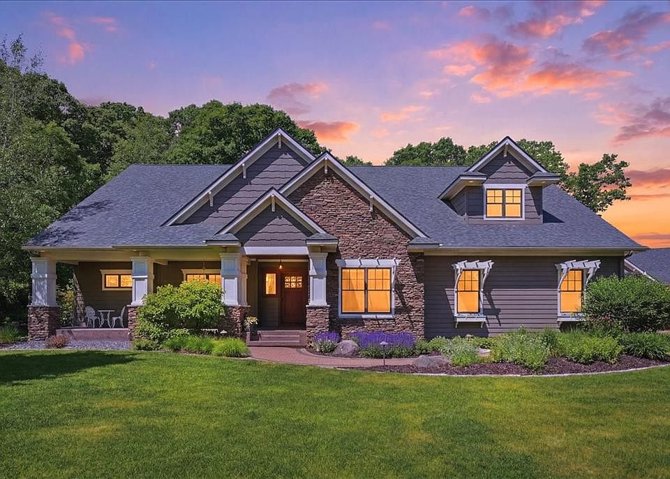 1st image of 1116 Moonlight Drive