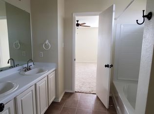 105 Wegstrom St, Hutto, TX 78634