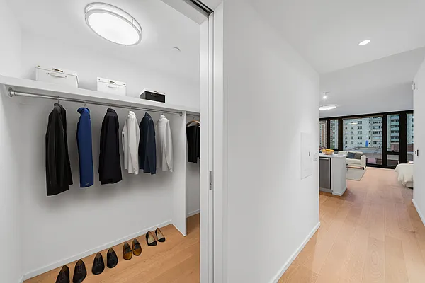 Rented by Vector New York, LLC | media 3