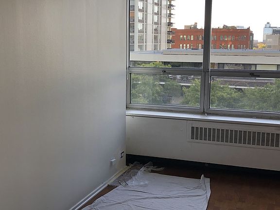 5th image of 70 W Burton Pl APT 708