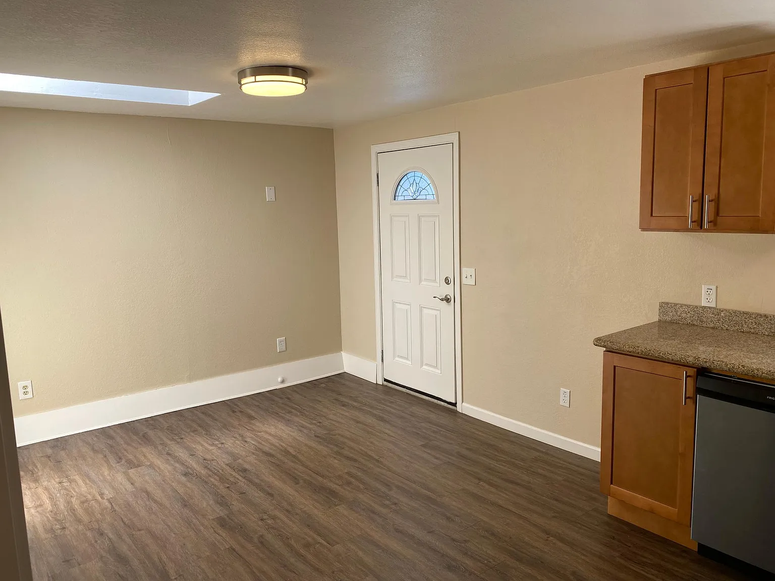 1 bed, 440 sqft, $1,700 — Photo 4