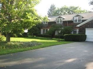 109 Clarmar Rd, Fayetteville, NY 13066