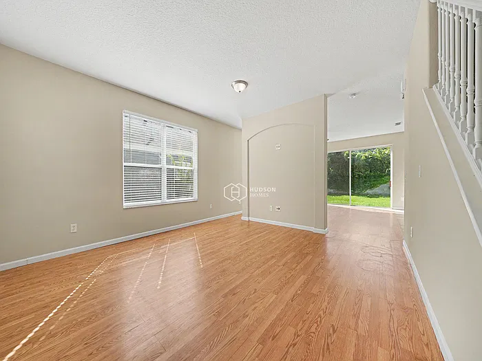 4 bed, 2.5 bath, 2125 sqft, $2,765 — Photo 4