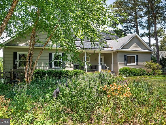 2nd image of 28674 Edgemere Rd