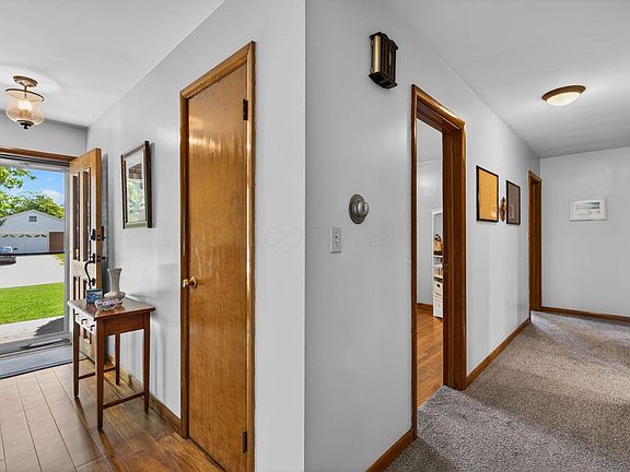 4th image of 260 N Trine St
