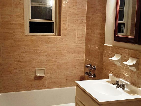 2nd image of 2626 Kings Hwy APT 3e