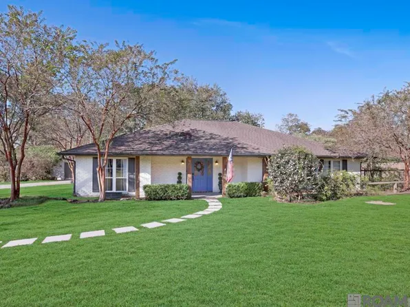 23123 Sunnyside Ln, Zachary, LA 70791