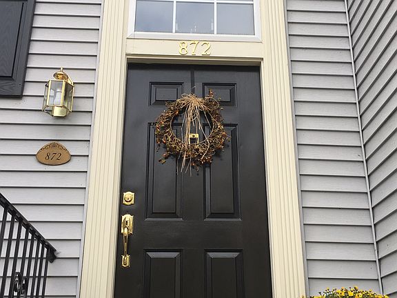 Welcome to 872 Alexandria