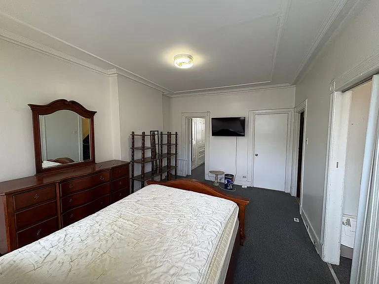 11 Hart St #3A — Photo 4