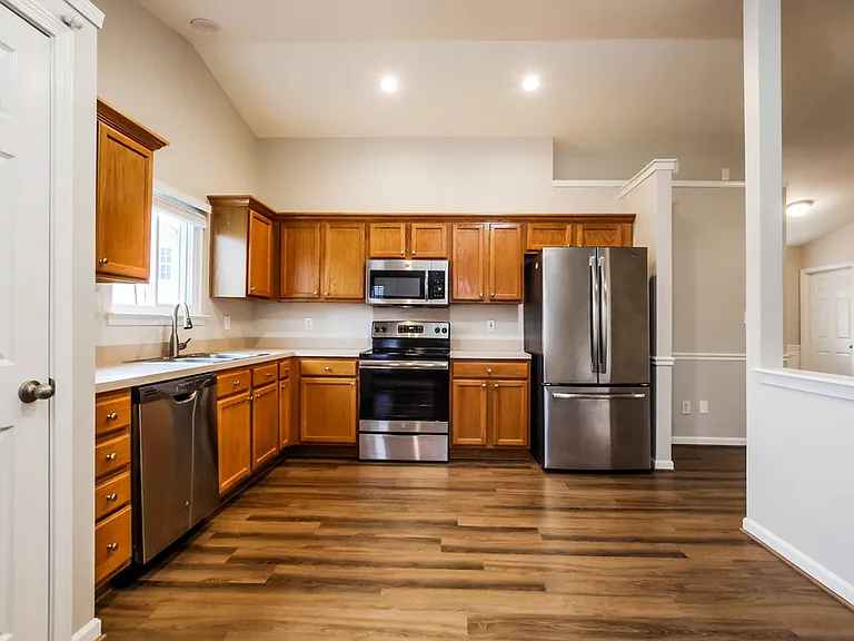 4006 Quail Hollow Ct — Photo 8