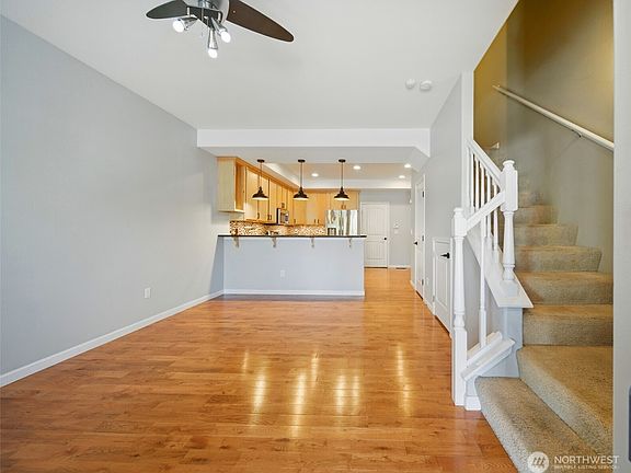 3rd image of 19 Eagan Street