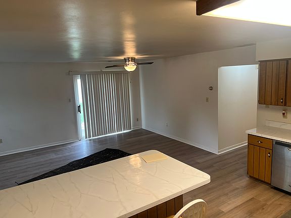 4th image of 9801 Kennedy Ave