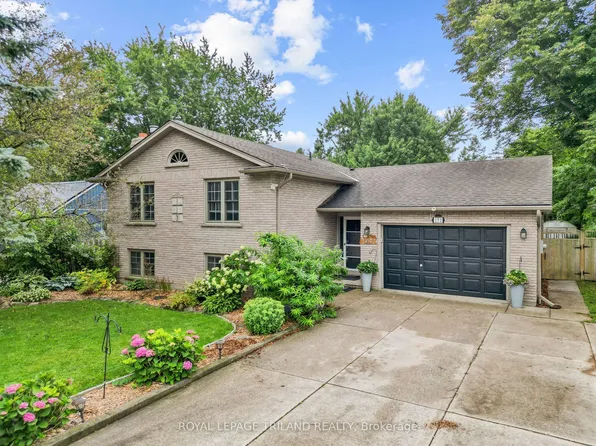 172 Simpson St, Southwest Middlesex, ON N0L 1M0