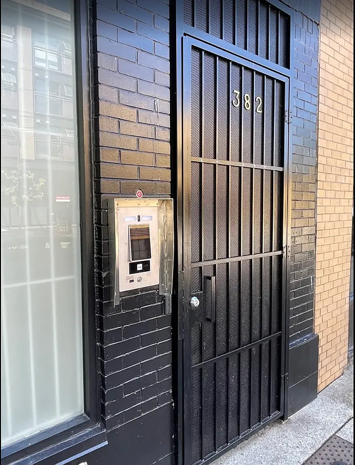 1 bed, 816 sqft, $2,550 — Photo 3