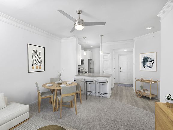 3rd image of 10 Peachford Cir #8103