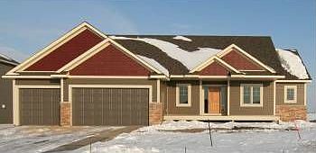 1st image of 904 Heritage Trl NE