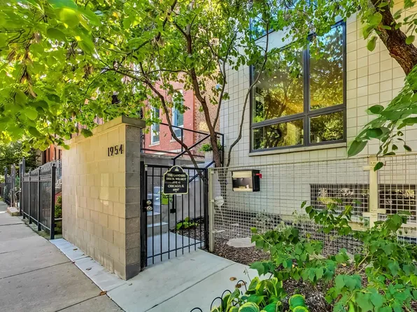 1954 N Wilmot Ave #2, Chicago, IL 60647