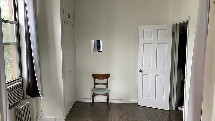 Rented by Nooklyn NYC LLC | media 7