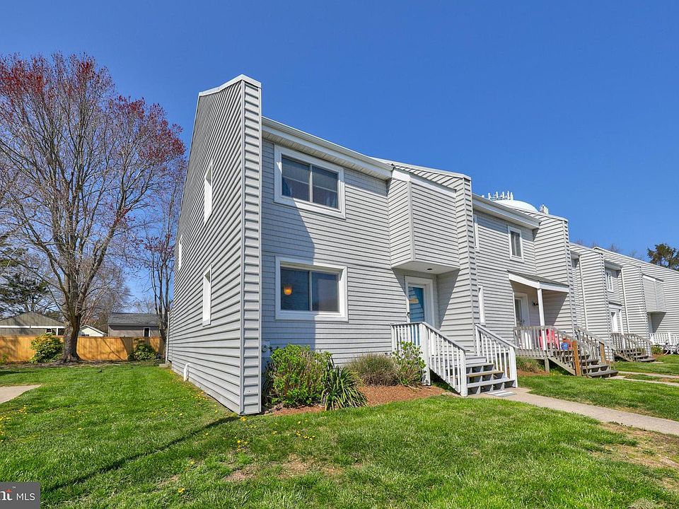 1st image of 227 Swedes St