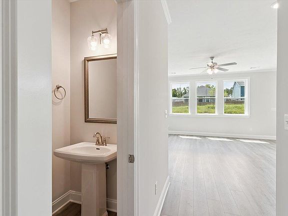 5th image of 755 Woodvine Drive #Tp155