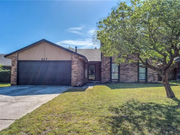 617 Out West Trl, Yukon, OK 73099