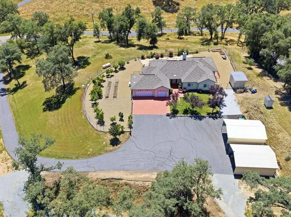 10141 Bell Mooney Rd, Jamestown, CA 95327