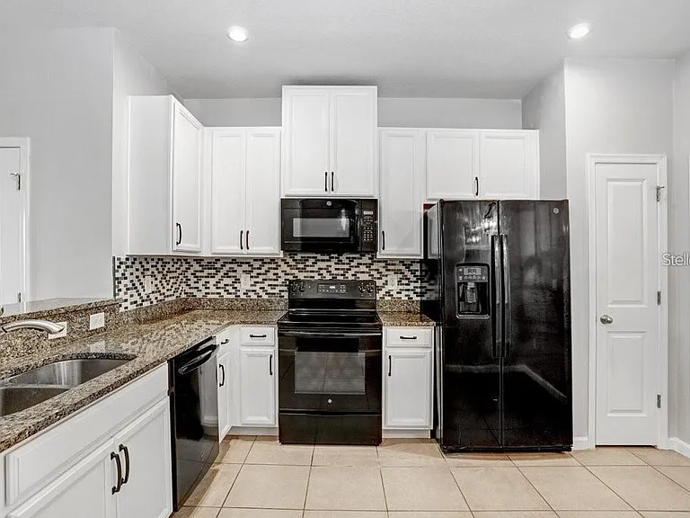 10976 Verawood Dr — Photo 5