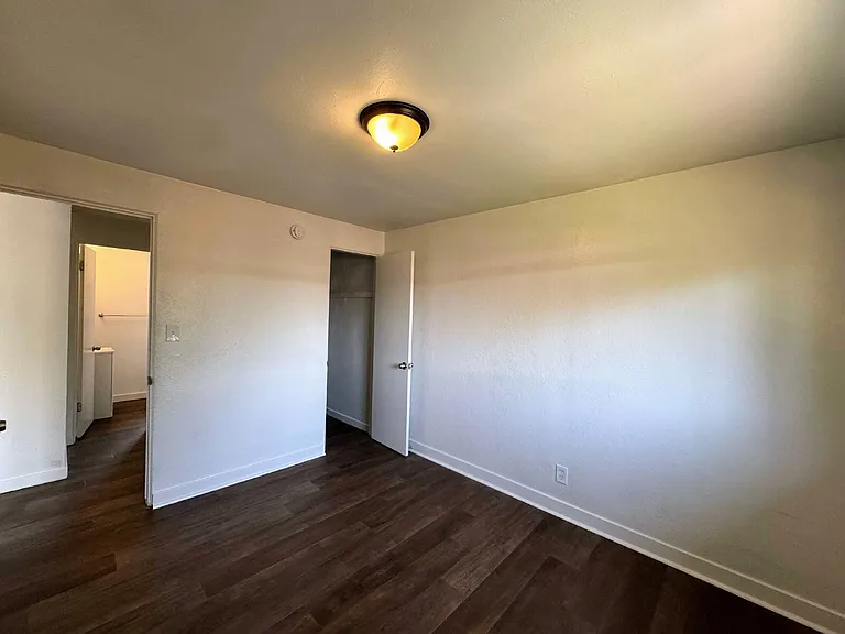 1413 Boston St — Photo 5