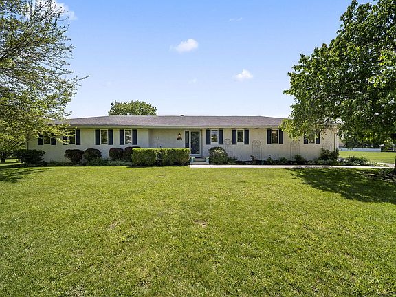 2nd image of 339 Thames Ct
