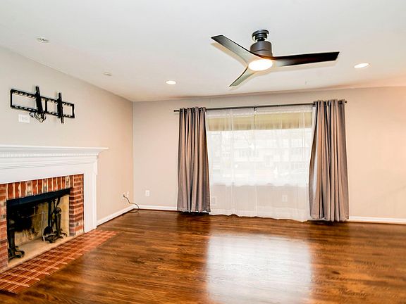 5th image of 7803 Worthing Ct