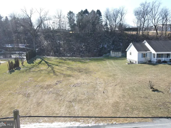 786 Fairview Rd, Mount Joy, PA 17552