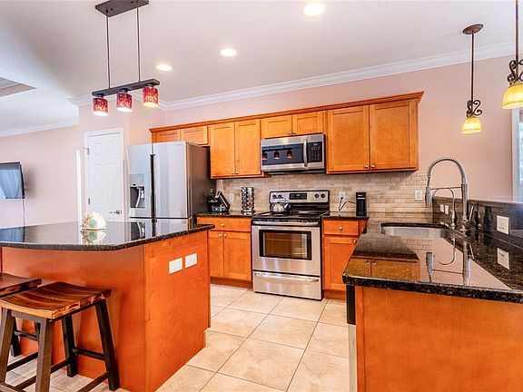 5th image of 2920 Edgewood Ln