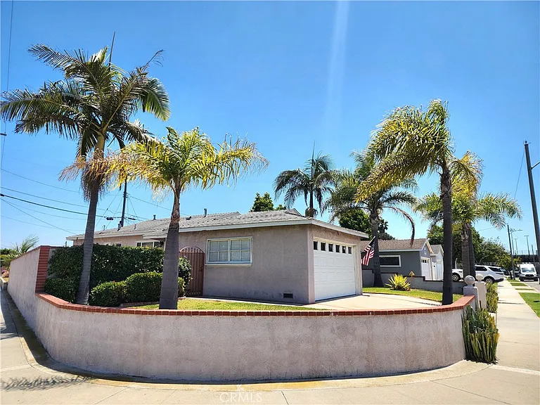 4919 Louise Ave — Photo 3