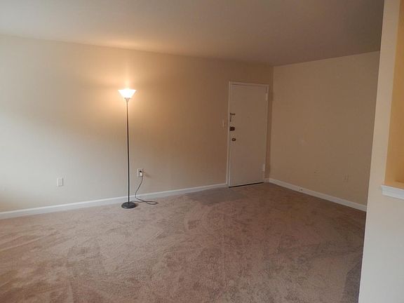 5th image of 12200 Braxfield Ct