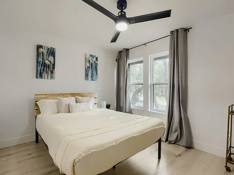 9403 Mystic Oaks Trl — Photo 11