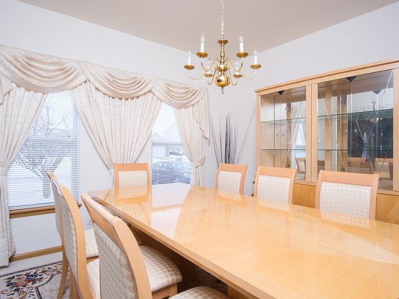 5th image of 309 Greenbriar Blvd