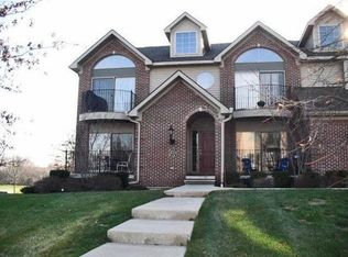 2928 Signature Blvd, Ann Arbor, MI 48103
